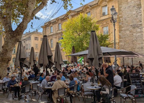 Central Plaza of Aix - Place de l'Hotel de Ville