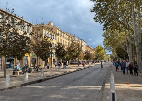 Cours Mirabeau in Aix France